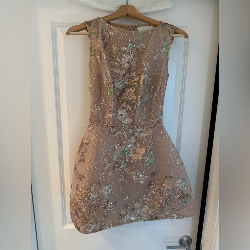 NWOT BRONX AND BANCO Violet‎ Mini Dress in Gold Sequin, wedding guest, cocktail - Picture 7 of 13